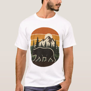 Retro Vintager Bär in Woods Mountain Adventure T- T-Shirt
