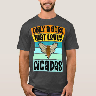 Retro Vintages Mädchen, das Cicadas-Insekt Liebe T-Shirt