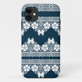 Retro-weiße Spitze mit Schmetterlingen auf dunkelb Case-Mate iPhone Hülle