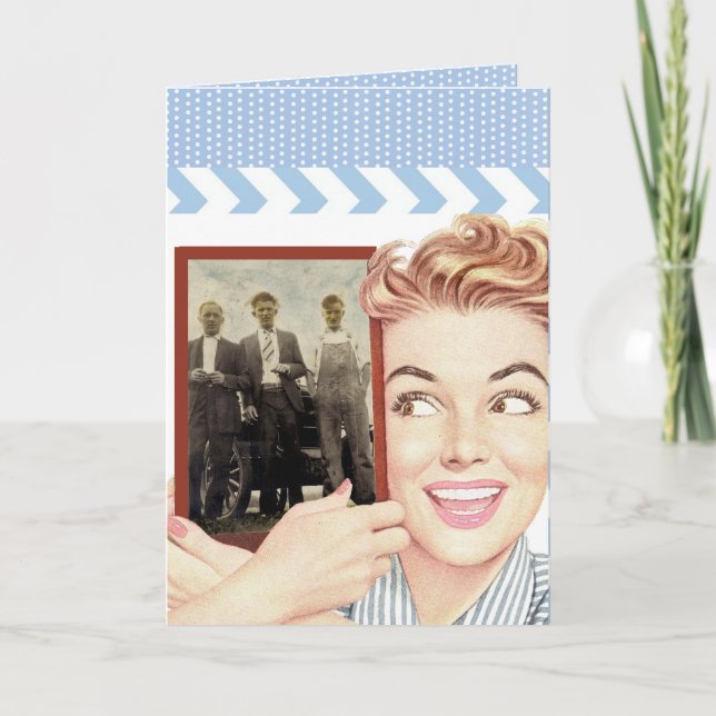 Retro Woman Holding a Foto Karte (Vorderseite)