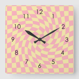 Retro Yellow Pink Check Warped Checkered Dorm Quadratische Wanduhr