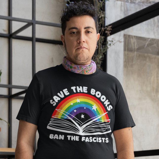 Rett die Bücher, die die Faschisten gegen Zensur v T-Shirt (Von Creator hochgeladen)
