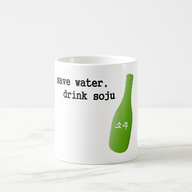 Retten Sie Wasser, Getränk Soju! Kaffeetasse (Mittel)