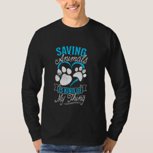 Rettend Tiere in einem Tierrettungslager sind mein T-Shirt