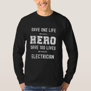 Retter-Elektriker Held bei der Arbeit T-Shirt