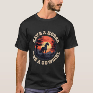 Rettet ein Pferd auf einem Cowgirl T-Shirt