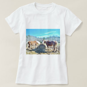 Rettet Pferde, die Heu essen T-Shirt