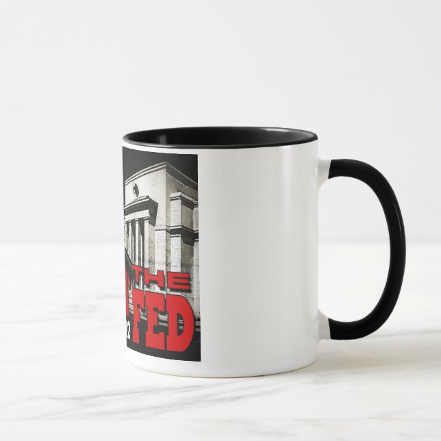Revidieren Sie die gefütterte Tasse (Rechts)