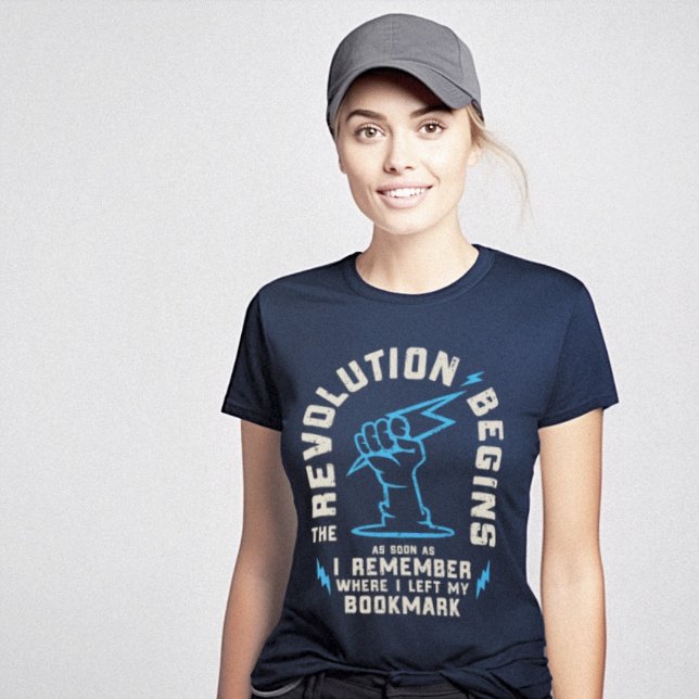 Revolution beginnt Buch Lover Funny T-Shirt (Revolution Begins Book Lover Funny T-Shirt)