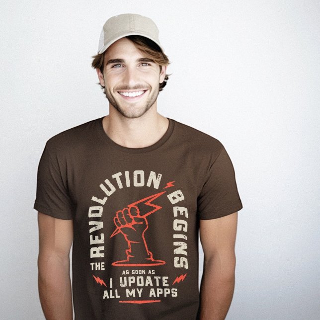 Revolution beginnt Update Apps Geek Sarcastic T-Shirt (Revolution Begins Update Apps Geek Sarcastic T-Shirt)