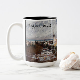Reykjavik, Island Winterlandschaft Zweifarbige Tasse