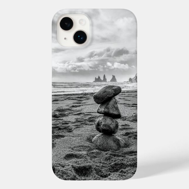 Reynisfjara Beach Cairn Case-Mate iPhone Hülle (Rückseite)
