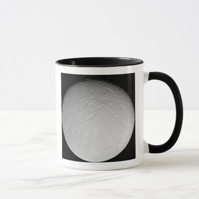 Rhea des Saturn-Eismondes Tasse (Rechts)