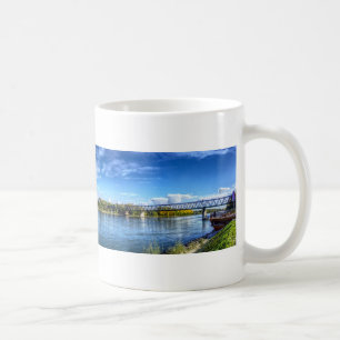 Rhein und Bridge Panorama Tasse