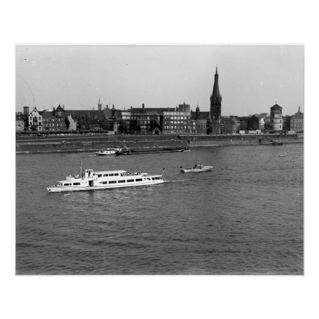 Rheinschiffahrt Düsseldorf Poster (Vorderseite)