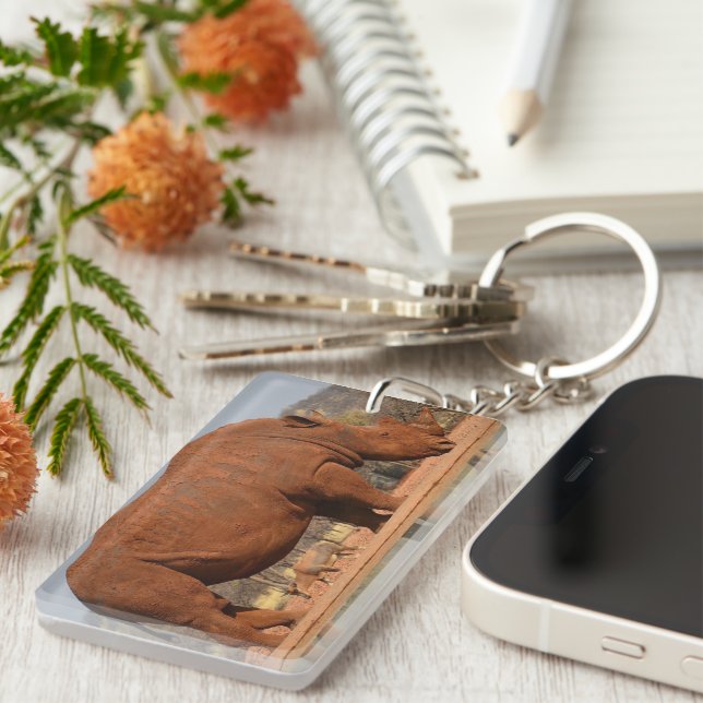 Rhino mit Schlamm auf dem Foto Schlüsselanhänger (Vorderseite rechts)