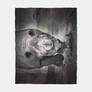 Rhinoceros: Wildtierportrait. Fleecedecke