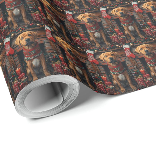 Rhodesian Ridgeback Hund mit Weihnachtsgeschenken Geschenkpapier (Rolleneckpunkt)