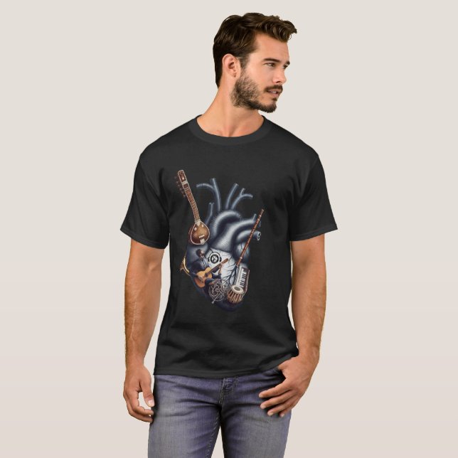 Rhythm of the Soul: Anatomical Heart & Musical  T-Shirt (Vorne ganz)