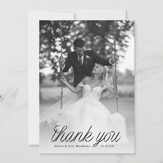 Ribbon Black Script Minimalist Wedding Photo  Dankeskarte (Vorderseite)