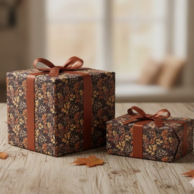 Rich Brown Golden Rustic Burnt Orange Fall Leaf Geschenkpapier (Von Creator hochgeladen)