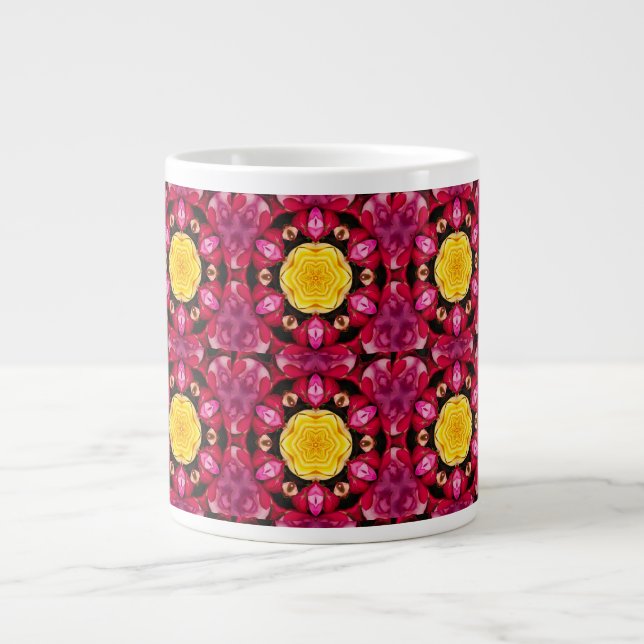 Rich Carmine Base & Banana Yellow Pattern Jumbo-Tasse (Vorderseite)