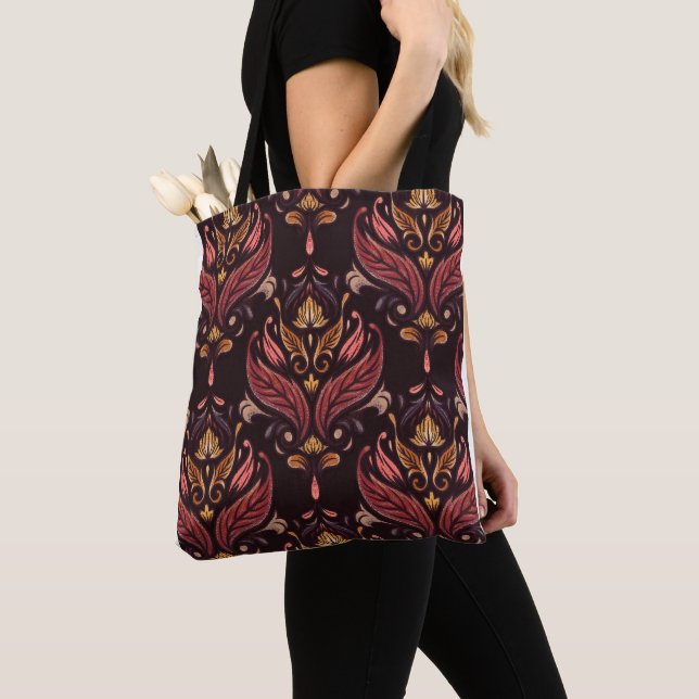 Rich Dark Gold Maroon Damask Pattern (Von Nahem)
