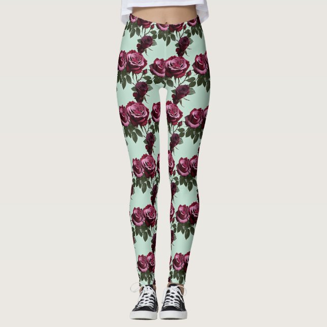 Rich Purple And Deep Red Roses On A Mint Green Leggings (Vorderseite)