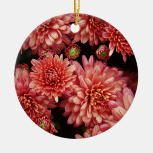 Rich Red Chrysanthemas Keramikornament