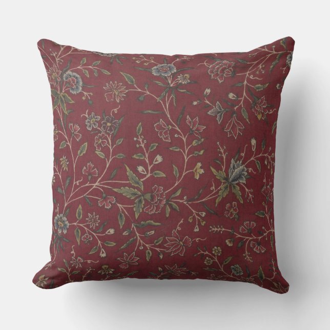 Rich Red Indian Floral Throw Kissen (Vorderseite)