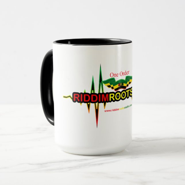 Riddim wurzelt Radiowecker-kombinierte Tasse (Vorderseite Links)