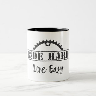 Ride Hard Live Easy Cycling Zweifarbige Tasse