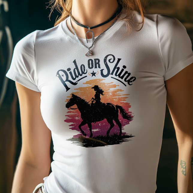 Ride oder Shine Cowgirl Sunset Design Tri-Blend Shirt (Von Creator hochgeladen)