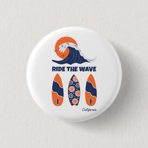 Ride the Wave Surfboards Kühne Retro-Surfart Button
