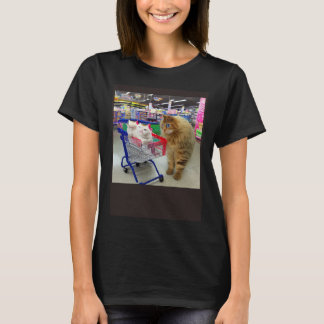 Ridiculous Weird Cats Going Shopping Strange Kitte T-Shirt