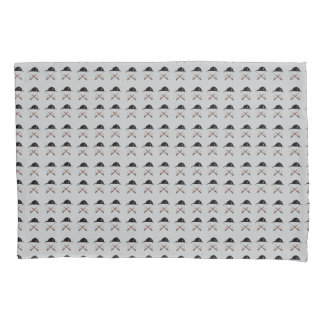 Riding helmet and crops clock kissenbezug