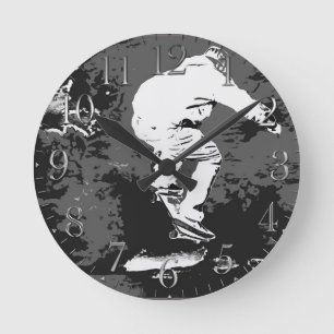 Riding the Storm- Skateboarder  Round Clock Runde Wanduhr