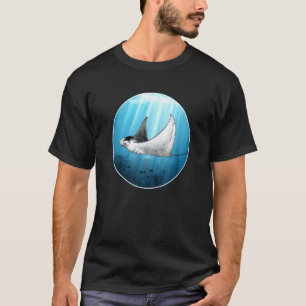 Riesen-Manta-Ray Geboren, polynesisch zu fliegen T-Shirt