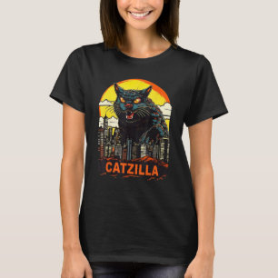 Riesenkatze Catzilla in einer Stadt T-Shirt