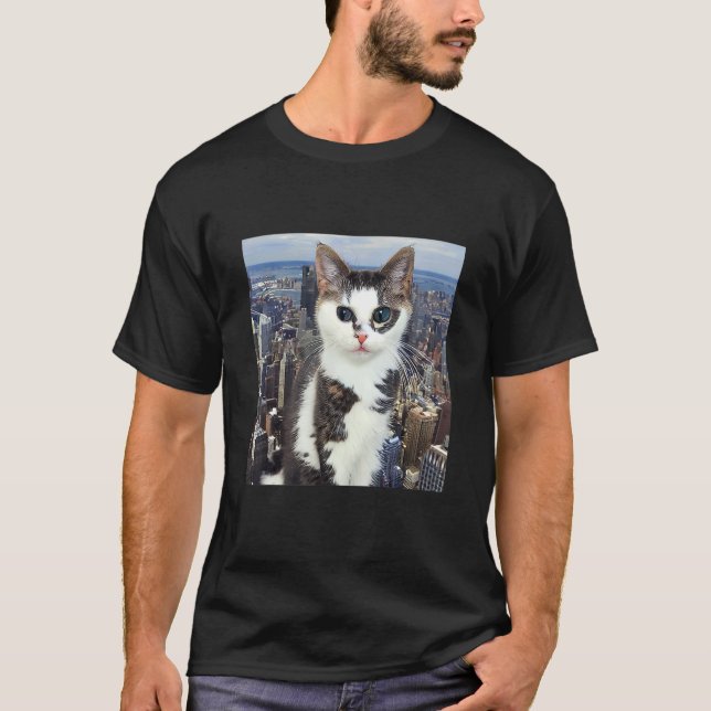 Riesenkatze in Manhattan Seltsam und Kitten Kitty  T-Shirt (Vorderseite)