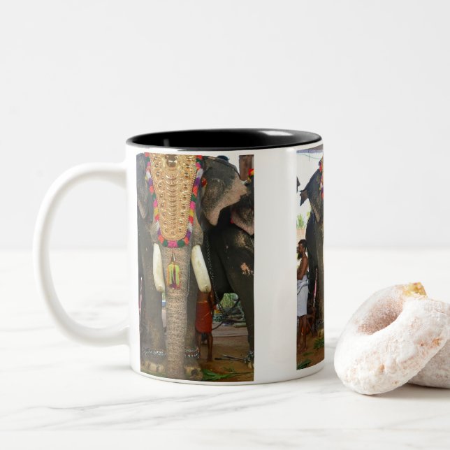 riesiger Elefant Zweifarbige Tasse (Mit Donut)