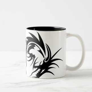 Riesiger schwarzer Drache Zweifarbige Tasse