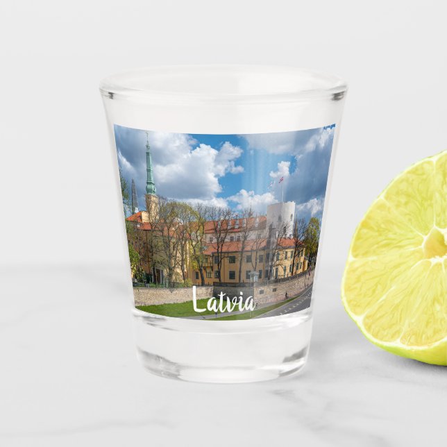 Riga Castle in Riga, Lettland Schnapsglas (Vorderseite)