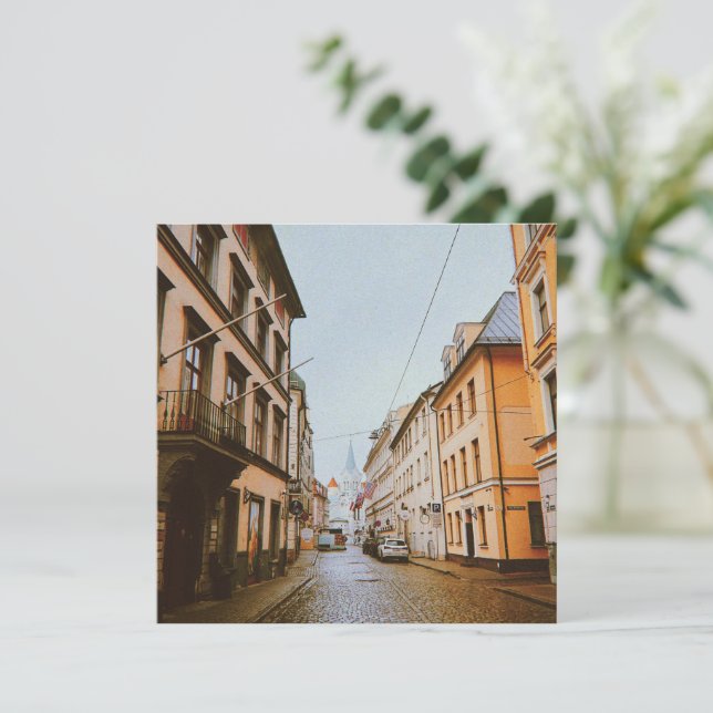 Riga, Lettland, Stadtbild (Stehend Vorderseite)