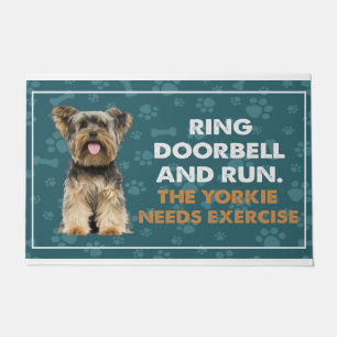 Ring Doorbell und die Yorkie brauchen Übung Fußmatte