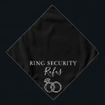Ring Security Personalisiert Name Haustier Hochzei Halstuch<br><div class="desc">Eine super niedliche Hochzeitsbandana mit Hochzeitsringen. Personalisieren Sie den Namen Ihres Hundes und ihre Ehrenrolle an Ihrem besonderen Tag. Entwickelt von Thisisnotme©</div>