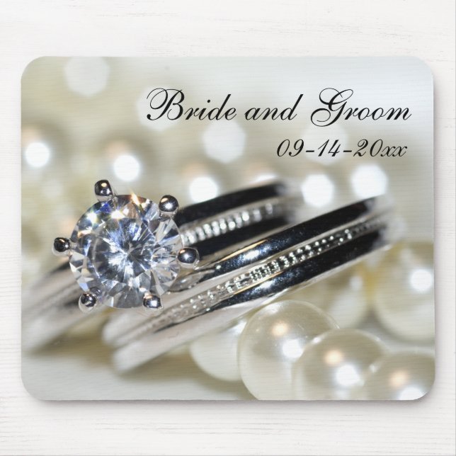 Rings and White Pearls Wedding Mousepad (Vorne)