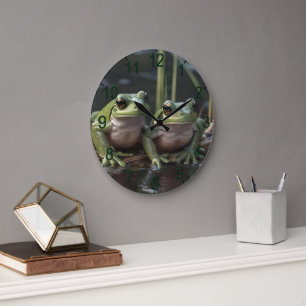 Riverbound Wonders: Zwei plump Green Frogs By Rive Große Wanduhr