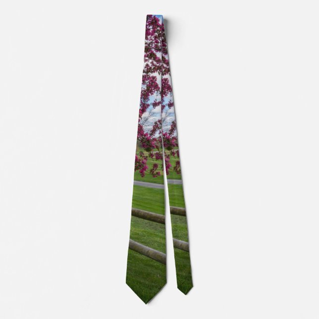 Rivercut in Spring Neck Tie Krawatte (Vorderseite)