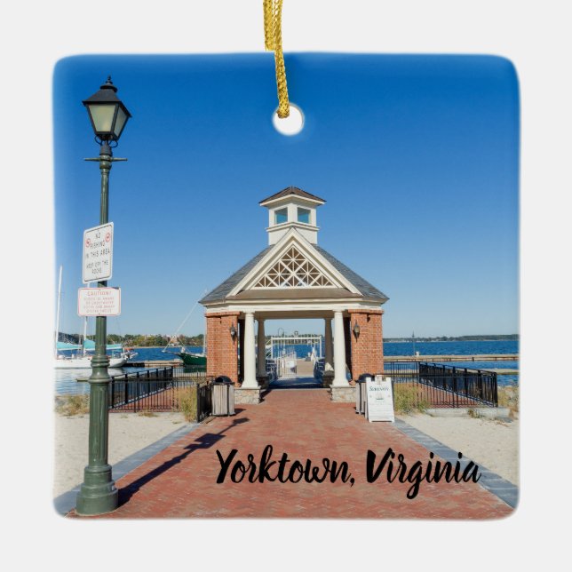 Riverwalk Landing in Yorktown Virginia Keramikornament (Vorderseite)